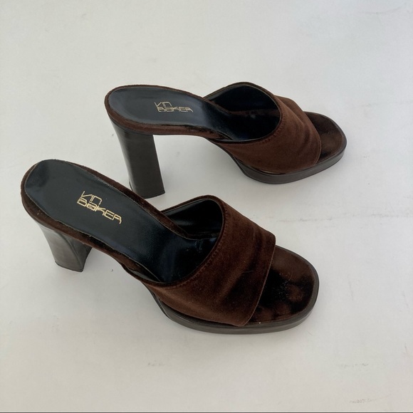 Vintage 90’s Chocolate Brown🤎Velvet Heels - Picture 2 of 6